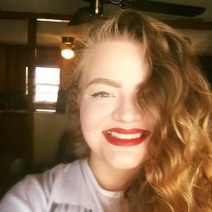 Meet your Posher, Olivia